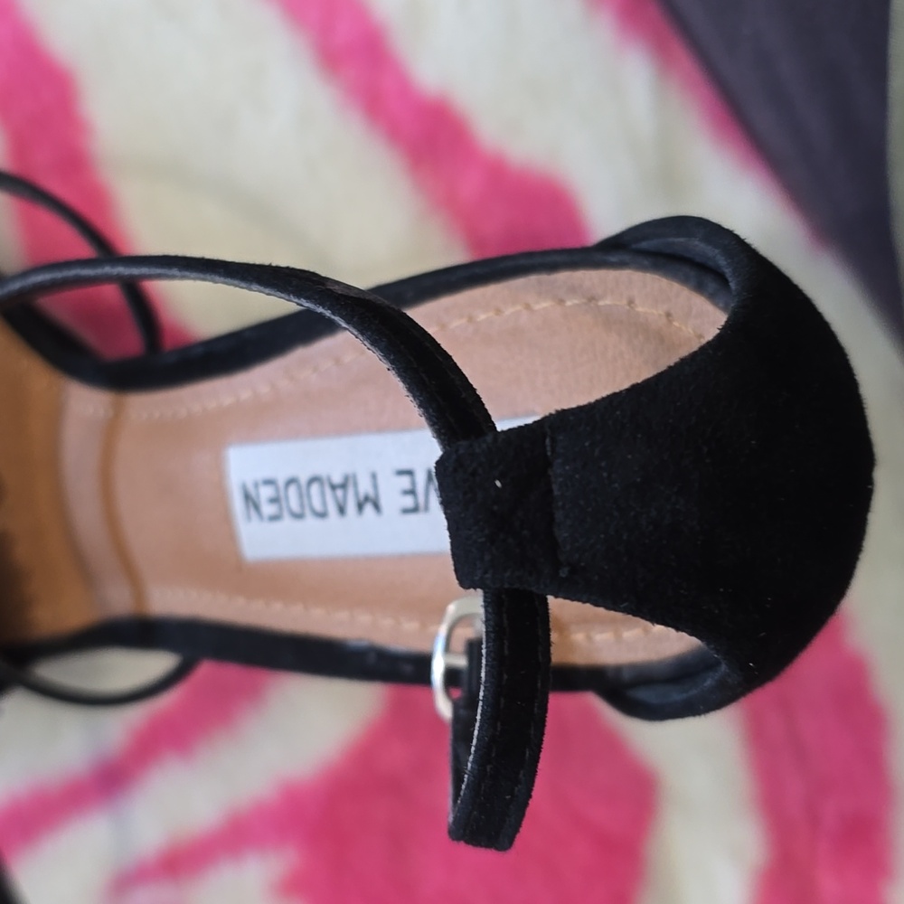 Shoes - Picture 12 of 12